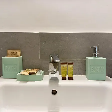 Nocleg ze śniadaniem Santi Quattro Al Colosseo 4*