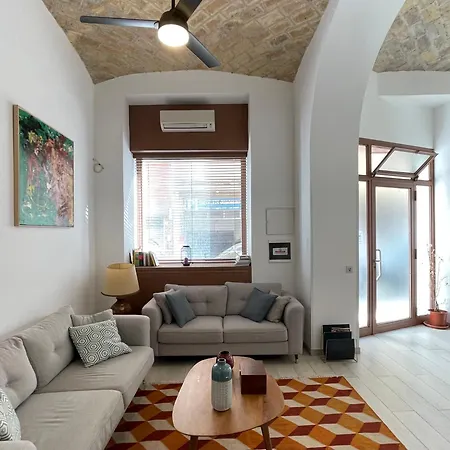 Santi Quattro Al Colosseo לינה וארוחת בוקר 4*