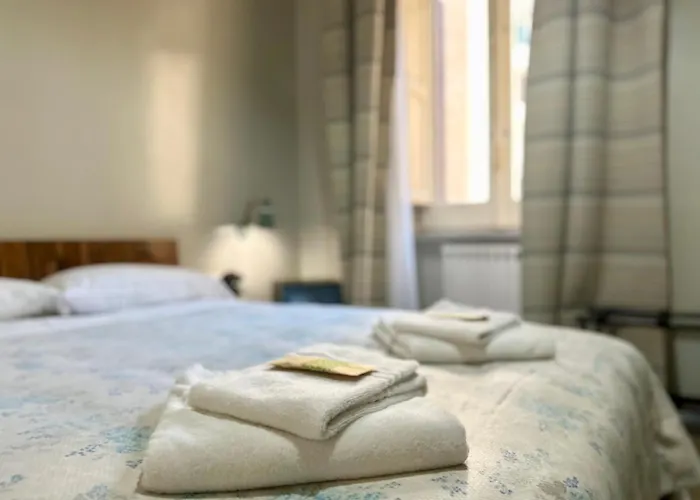 Santi Quattro Al Colosseo לינה וארוחת בוקר