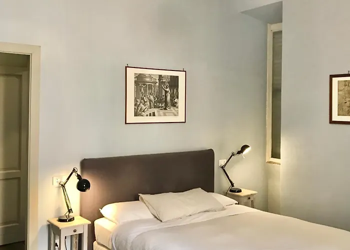 Santi Quattro Al Colosseo לינה וארוחת בוקר