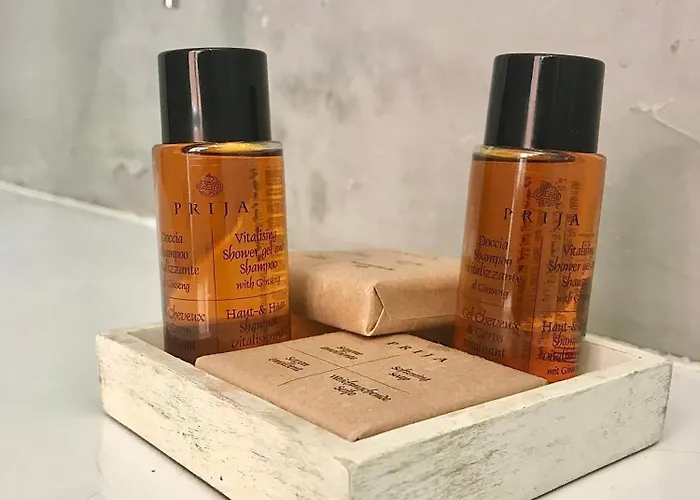 לינה וארוחת בוקר Santi Quattro Al Colosseo