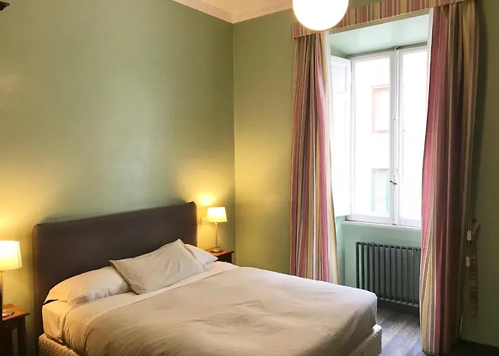 Santi Quattro Al Colosseo לינה וארוחת בוקר