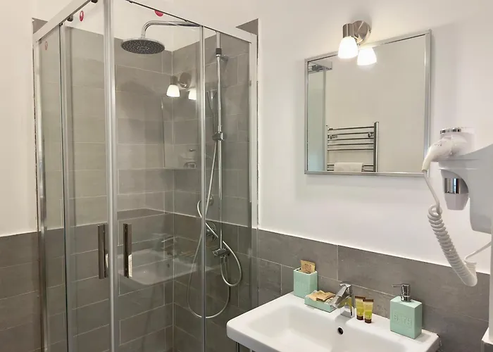 לינה וארוחת בוקר Santi Quattro Al Colosseo