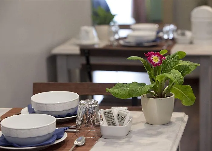 Santi Quattro Al Colosseo לינה וארוחת בוקר