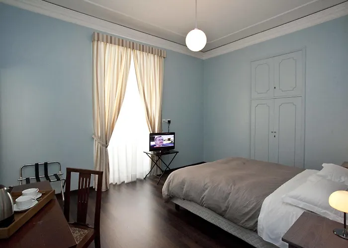 Santi Quattro Al Colosseo לינה וארוחת בוקר 4*