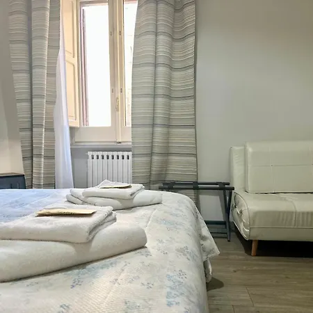 Santi Quattro Al Colosseo Bed & Breakfast Rome