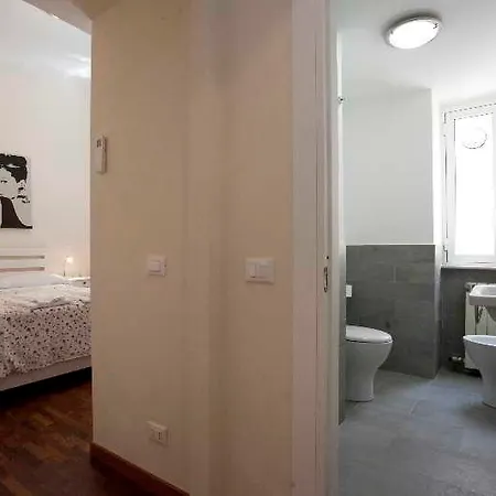 Santi Quattro Al Colosseo Bed & Breakfast Roma