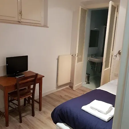 Santi Quattro Al Colosseo Bed & Breakfast Roma